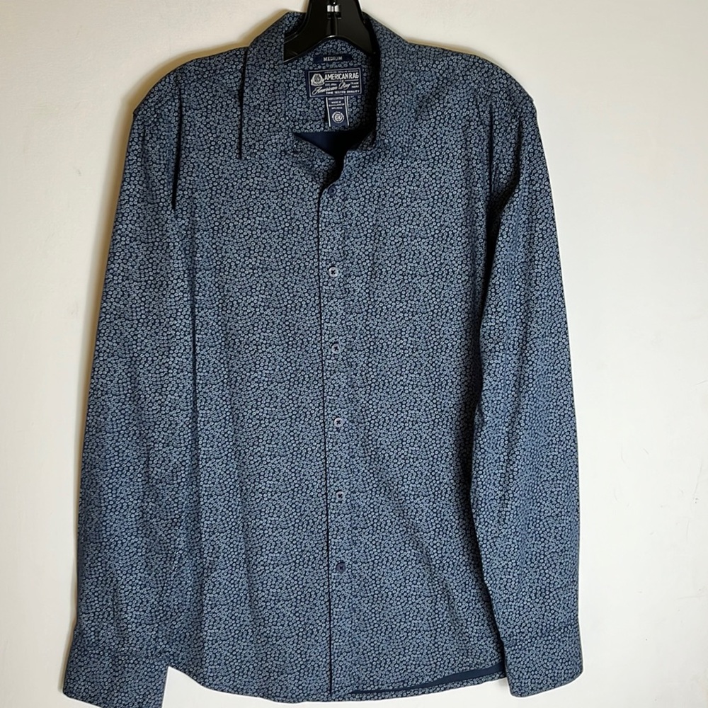 American Rag Men’s Floral Blue and White Button Down Shirt Size Medium Well Made